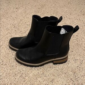 Universal Thread Black Ankle Boots